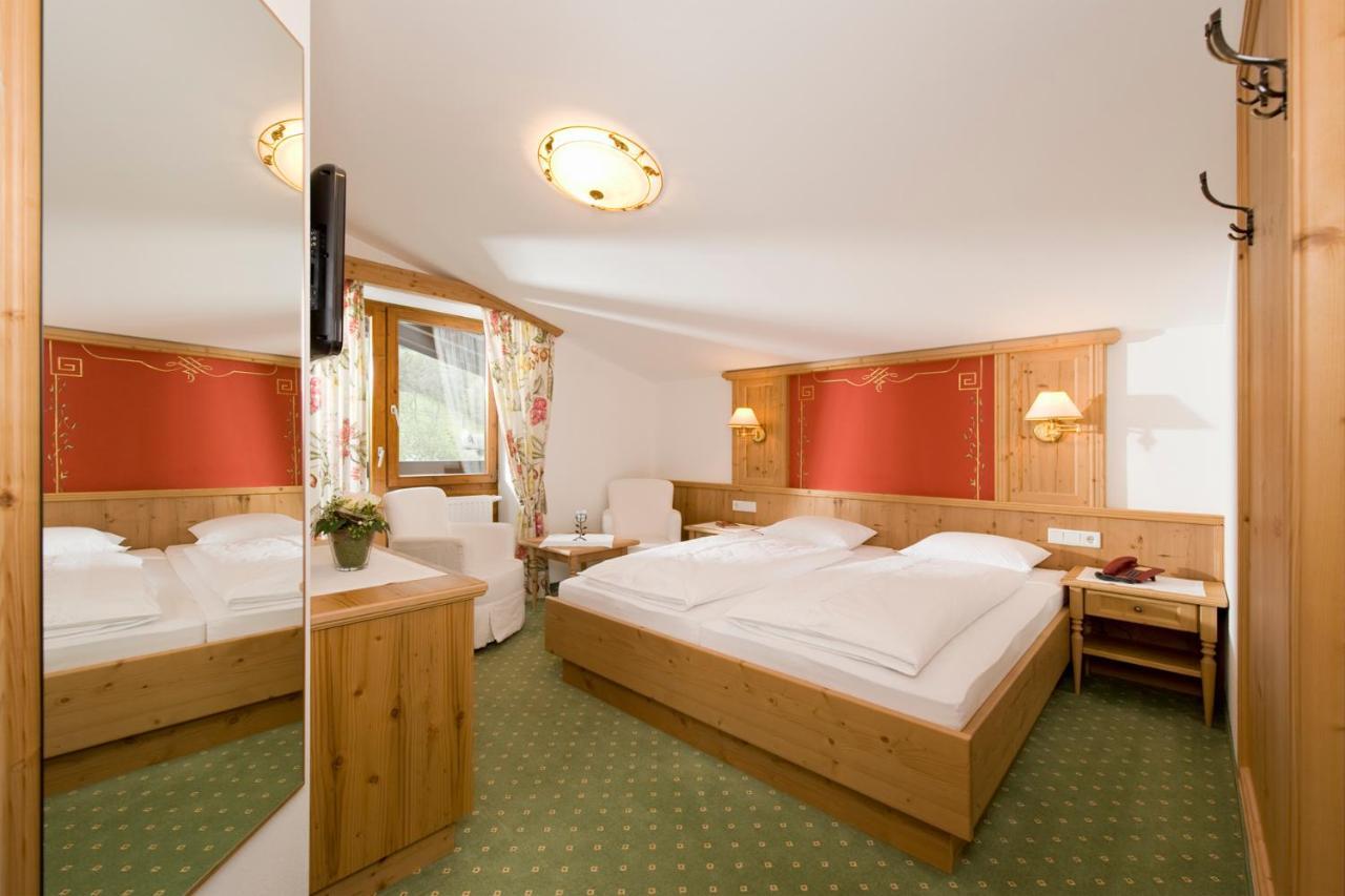 Landhotel Foehrenhof Ellmau Zewnętrze zdjęcie