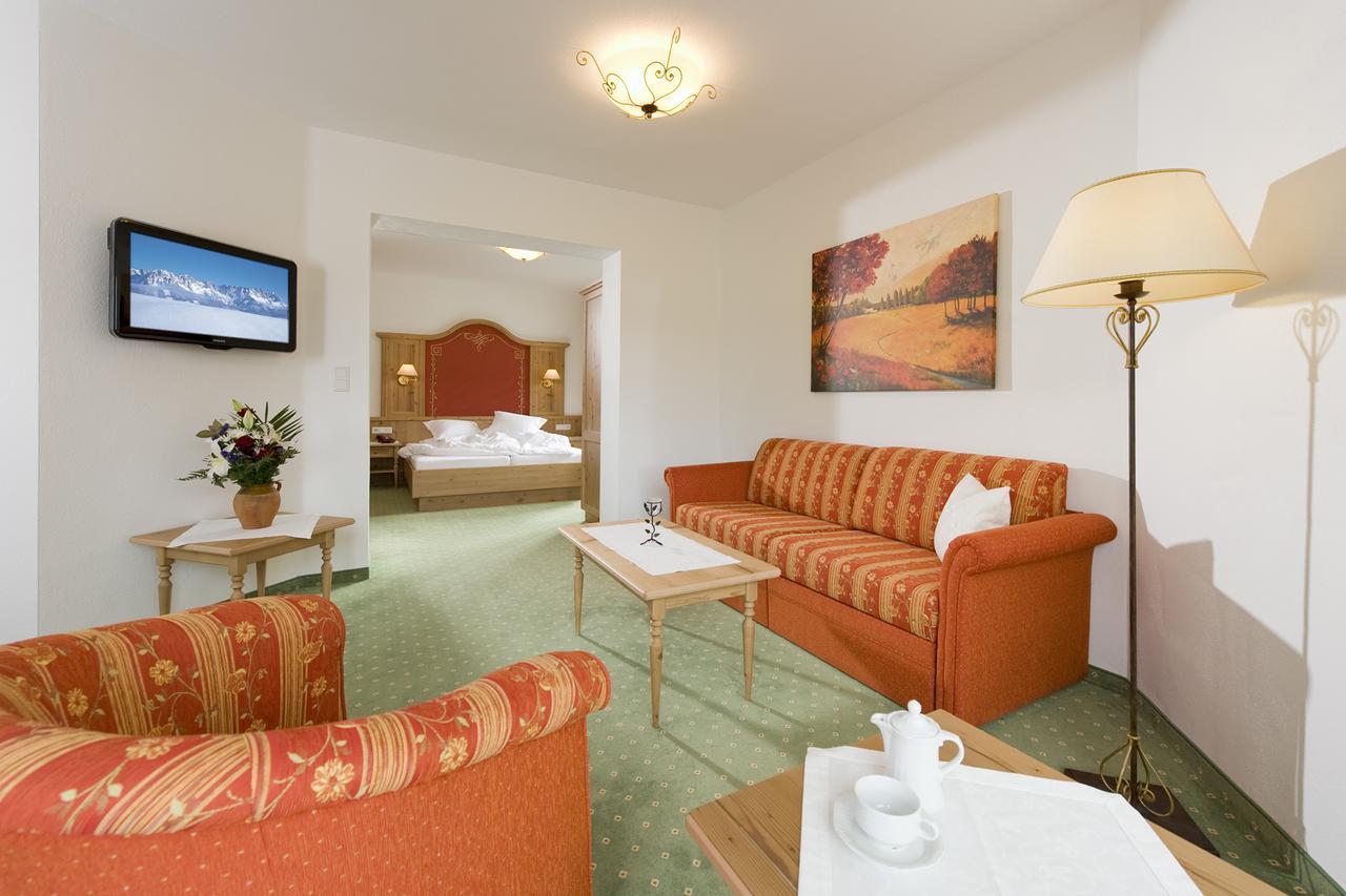 Landhotel Foehrenhof Ellmau Zewnętrze zdjęcie